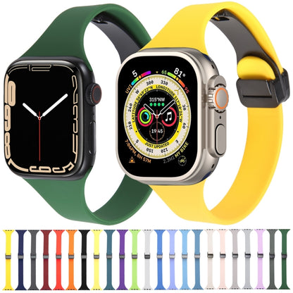 For Apple Watch SE 44mm Magnetic Buckle Slim Silicone Watch Band(Light Green) - Watch Bands by PMC Jewellery | Online Shopping South Africa | PMC Jewellery